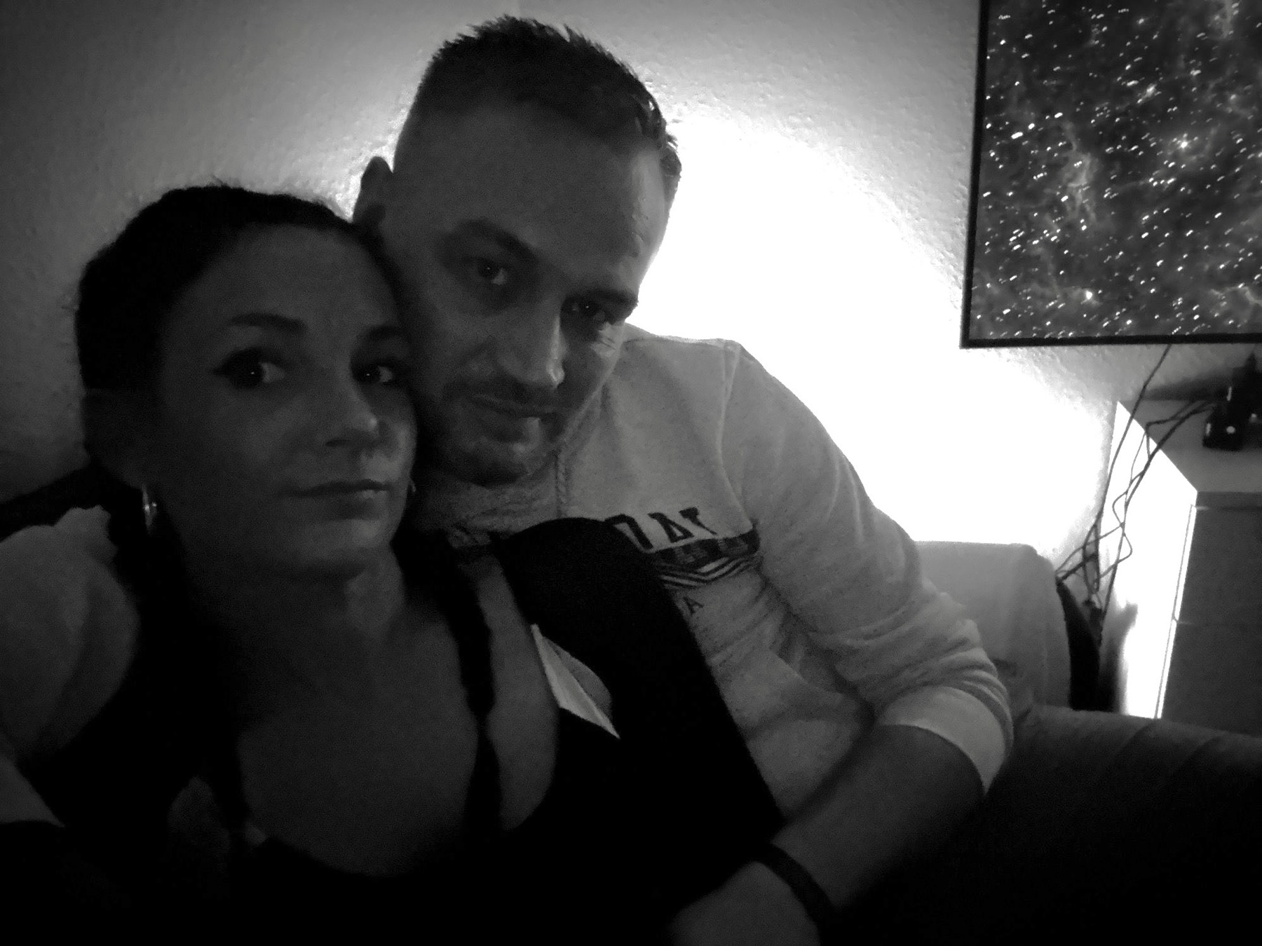 Dr. Gray und Mrs. Dr. Gray als Duo in einem direkten Schwarzweiss-Moment